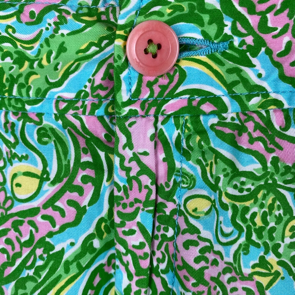 Lilly Pulitzer The Callahan Short 2 Chomp Gator - Picture 4 of 8